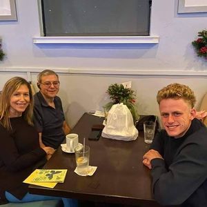 Meet your Posher, Debbie